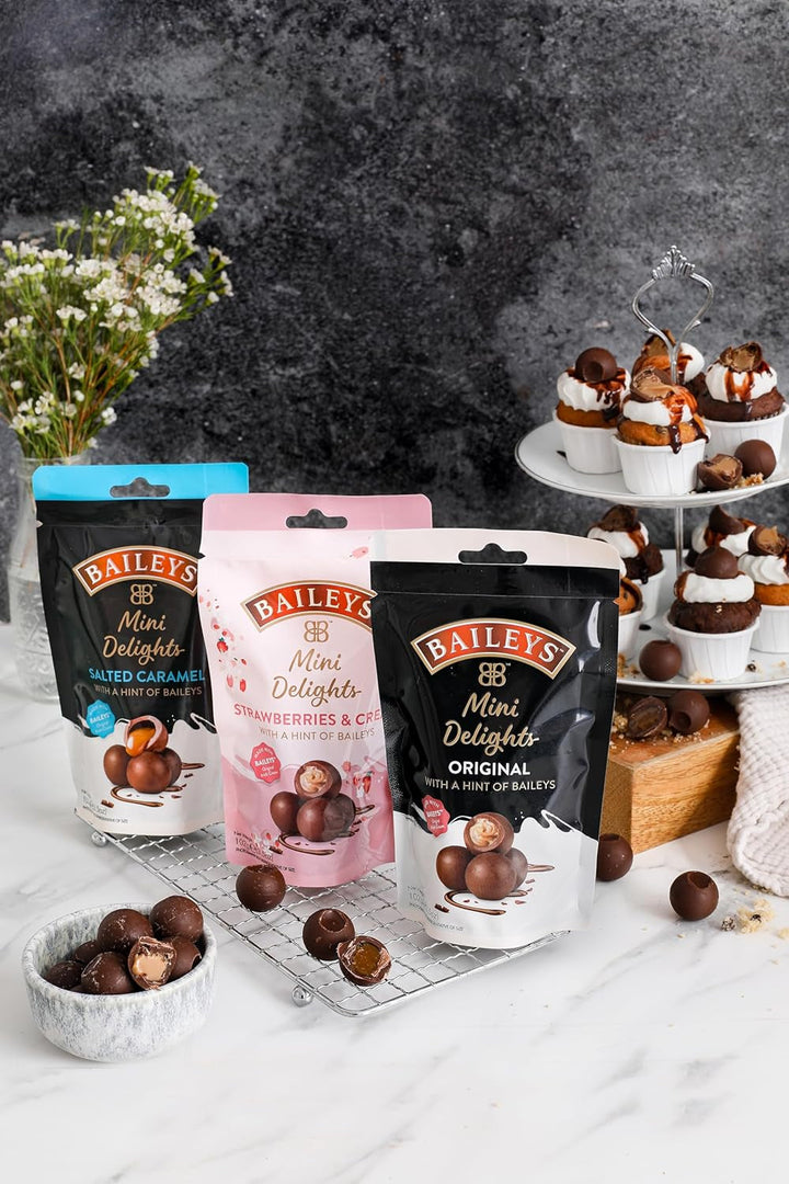 Baileys Chocolate Mini Delights Strawberries & Cream | 1 X 102 G | Zartschmelzende Mini-Pralinen | Pralinen Geschenk | Gefüllt Mit Baileys Likör Naty Shop