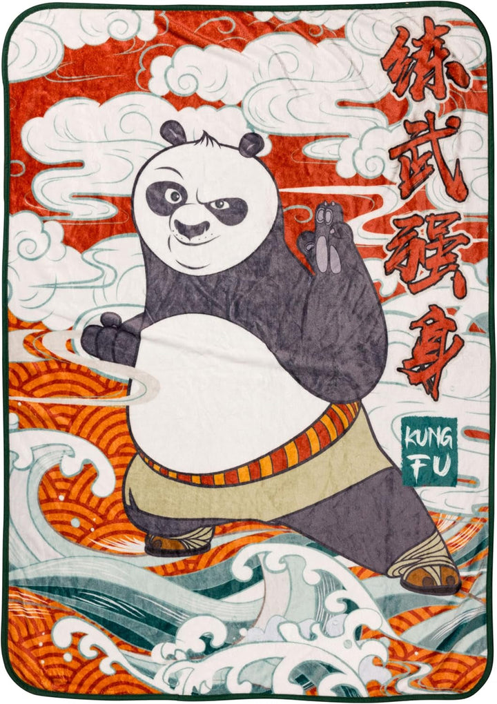 Silver Buffalo Garfield pătură pentru agățat, fleece, 114.3 X 152.4 cm Paturi si Cuverturi Silver Buffalo Kung Fu Panda