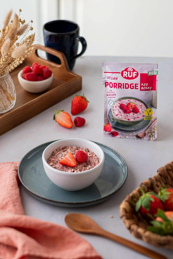 RUF Vegan Porridge Red Berry Oats, Porridge cu căpșuni și zmeură, 60 grame Cereale Naty Shop